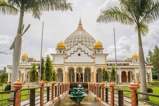 Wisata Religi di Aceh: Perpaduan Harmonis Penuh Makna